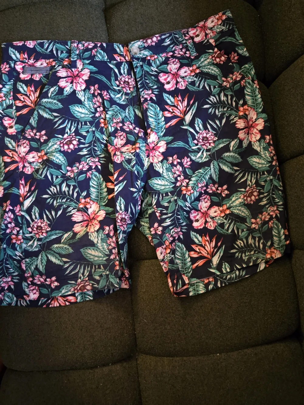 Mens  Floral Print Navy Shorts